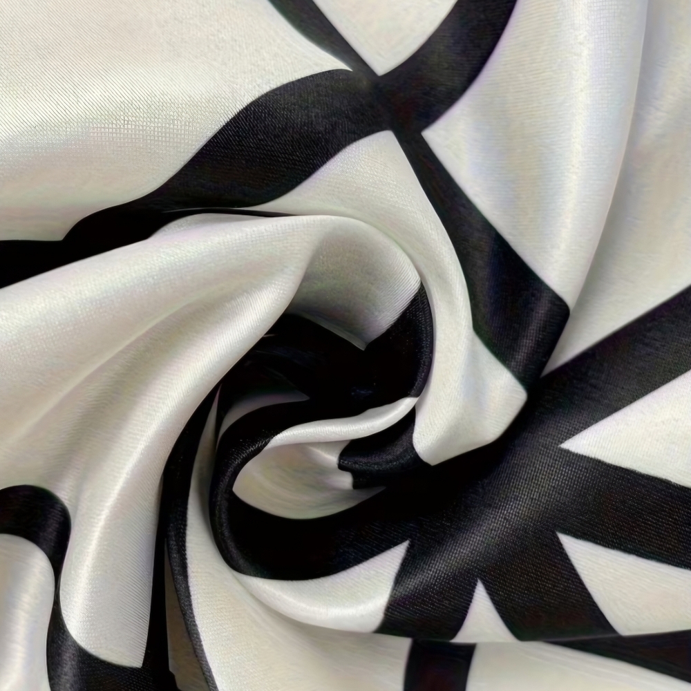 Arrived & BEAUTIFUL!! Stylish Black and White Patterned A-Line Skirt ADORABLE - Picture 5 of 5
